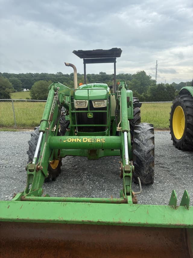 Image of John Deere 6105D equipment image 1