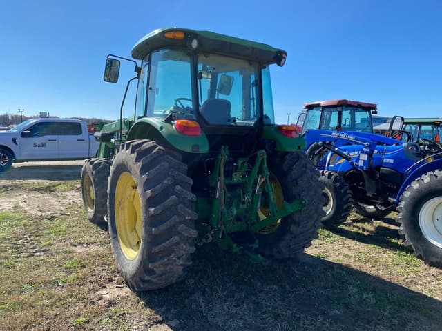 Image of John Deere 6105D equipment image 2