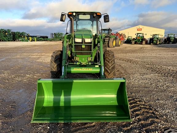 Image of John Deere 6105D equipment image 1