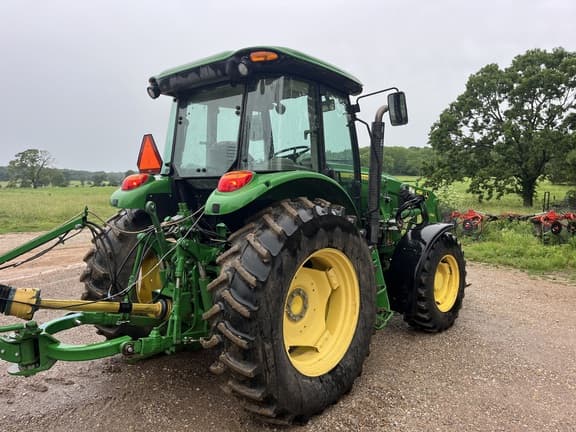 Image of John Deere 6105D equipment image 4