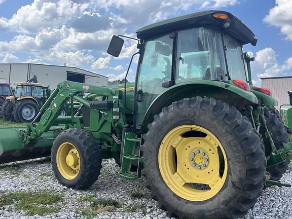 Image of John Deere 6105D equipment image 1