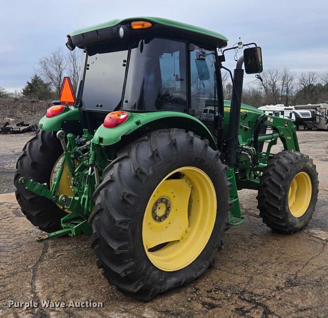 Image of John Deere 6105D equipment image 4