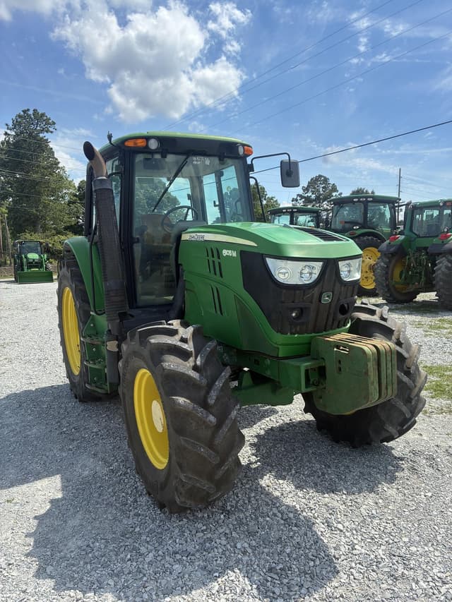 Image of John Deere 6105M equipment image 2