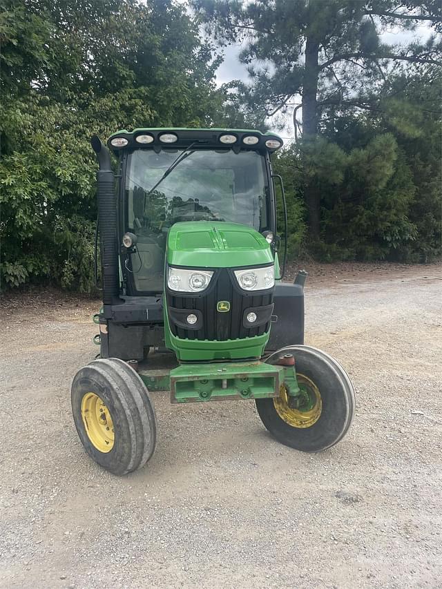 Image of John Deere 6105R equipment image 2