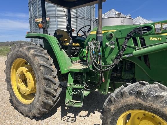 Image of John Deere 6115D equipment image 1
