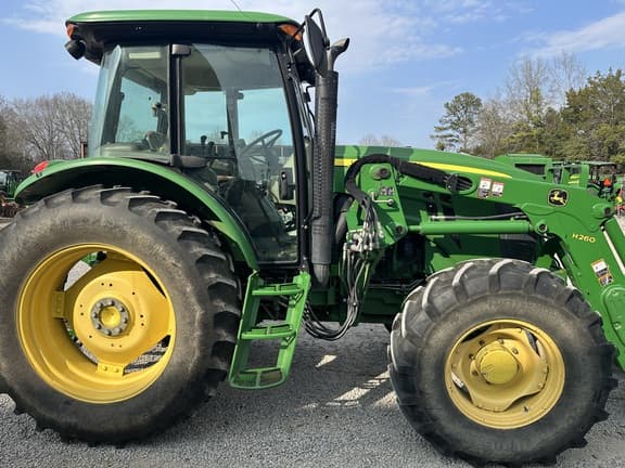 Image of John Deere 6115D equipment image 2