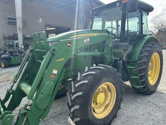 Image of John Deere 6115D equipment image 1