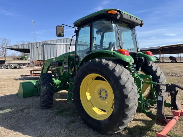 Image of John Deere 6115D equipment image 2