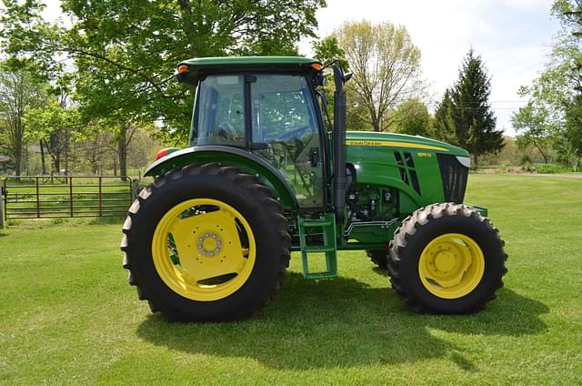 Image of John Deere 6115D equipment image 2