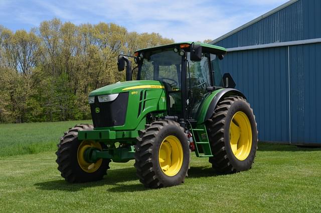 Image of John Deere 6115D equipment image 4
