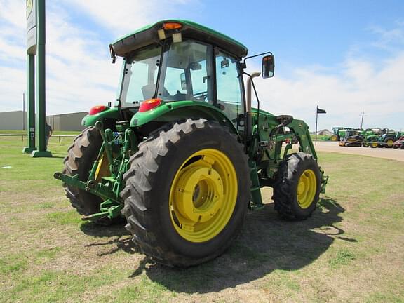 Image of John Deere 6115D equipment image 4