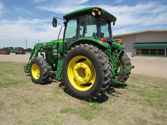 Image of John Deere 6115D equipment image 2