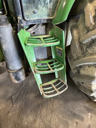 Image of John Deere 6115D equipment image 1
