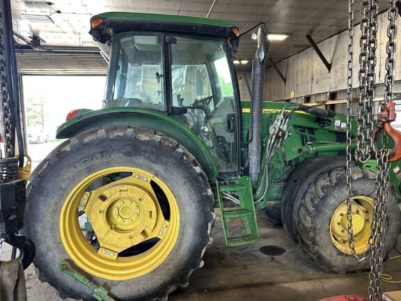 2013 John Deere 6115D Equipment Image0