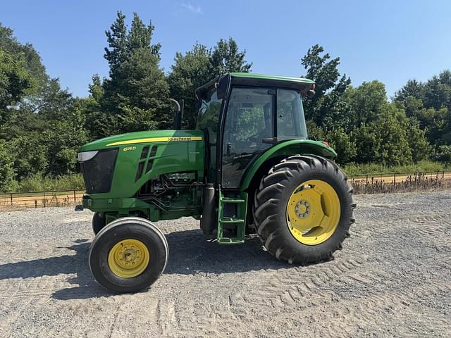 Image of John Deere 6115D equipment image 1