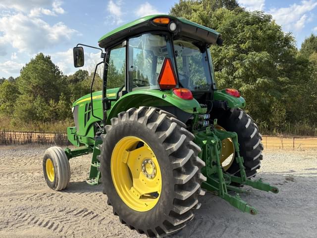 Image of John Deere 6115D equipment image 4