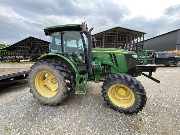 Image of John Deere 6115D equipment image 4