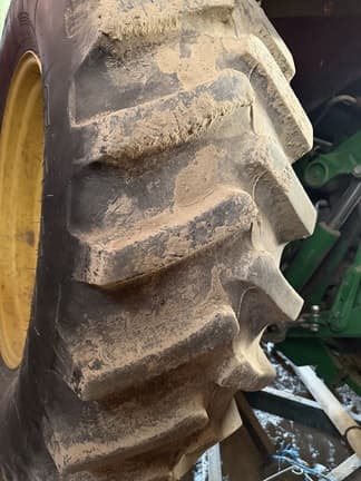 Image of John Deere 6115D equipment image 3