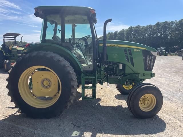 Image of John Deere 6115D equipment image 4