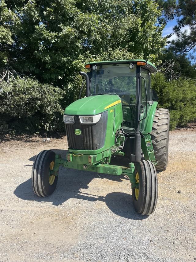 Image of John Deere 6115D equipment image 2
