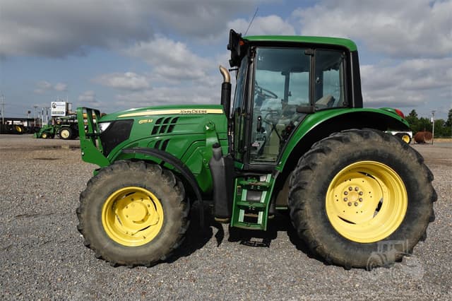 Image of John Deere 6115M equipment image 2