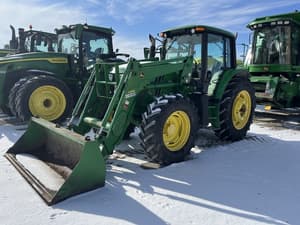 2013 John Deere 6115M Image