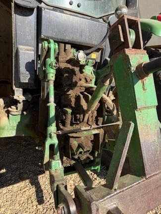 Image of John Deere 6115M equipment image 4