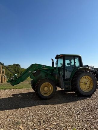 2013 John Deere 6115M Equipment Image0