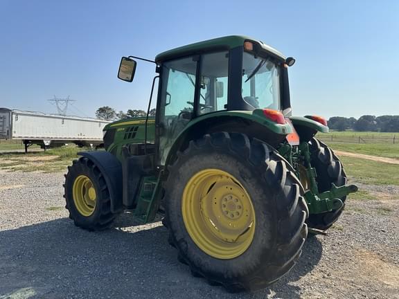 Image of John Deere 6125M equipment image 2