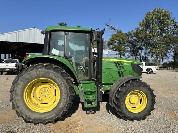 Image of John Deere 6125M equipment image 4