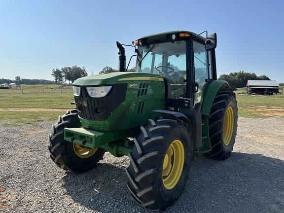 Image of John Deere 6125M equipment image 1