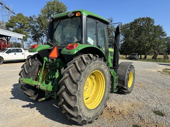 Image of John Deere 6125M equipment image 3
