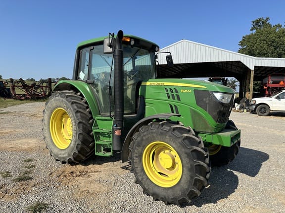 2013 John Deere 6125M Equipment Image0
