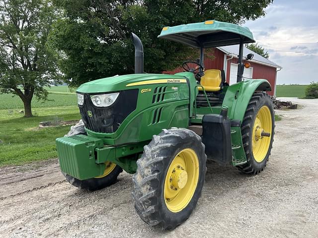 Image of John Deere 6125M equipment image 1