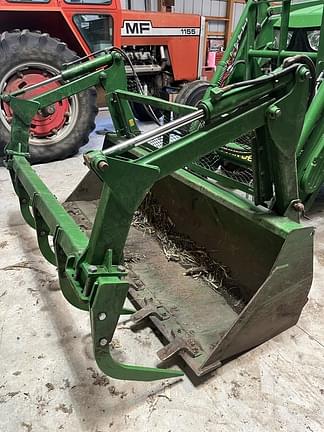 Image of John Deere 6125M equipment image 4