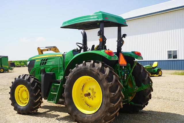 Image of John Deere 6125M equipment image 3