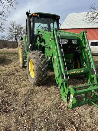 Image of John Deere 6125M equipment image 3