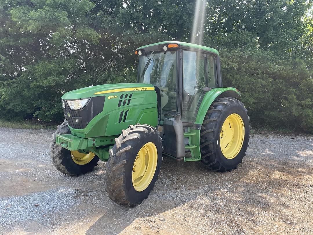 Image of John Deere 6125M Primary image