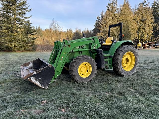 Image of John Deere 6125M equipment image 1