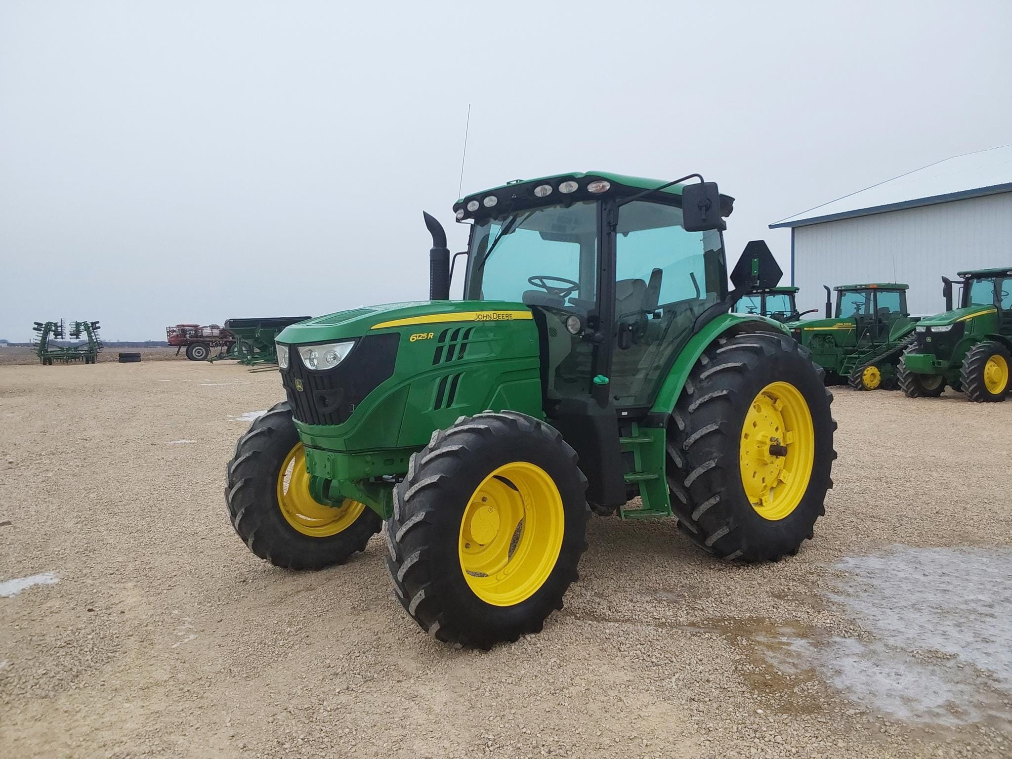 2013 John Deere 6125R Equipment Image0