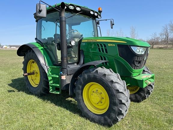 Image of John Deere 6125R equipment image 1