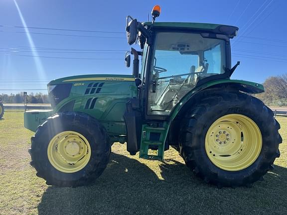 Image of John Deere 6125R equipment image 1