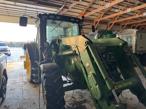 2013 John Deere 6125R Equipment Image0