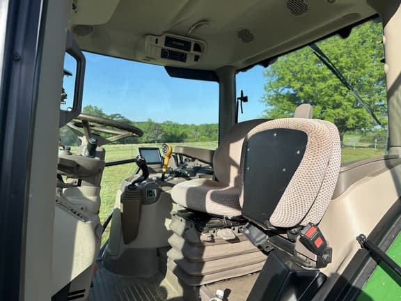 Image of John Deere 6125R equipment image 2