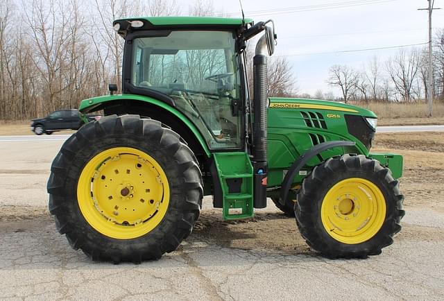 Image of John Deere 6125R equipment image 3