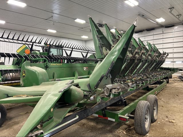 Image of John Deere 612C equipment image 3