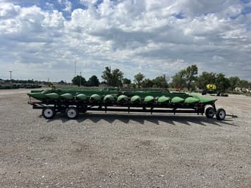 Main image John Deere 612C