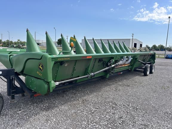 Image of John Deere 612C equipment image 2