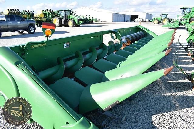 Image of John Deere 612C equipment image 3