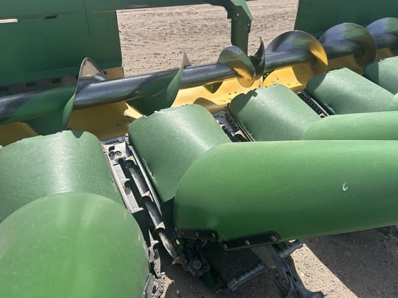 Image of John Deere 612C equipment image 3